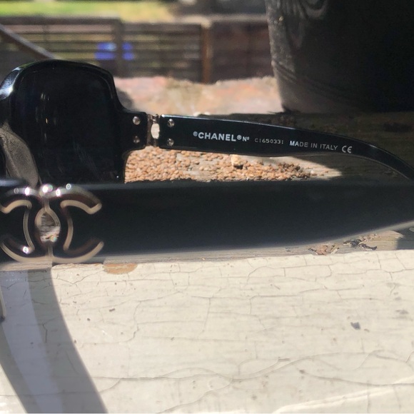 CHANEL y2k sunglasses ….CC HINGES - Picture 5 of 12